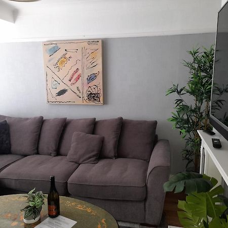 Вілла Bright 4-Bed House 15 Min To Manchester Centre Екстер'єр фото